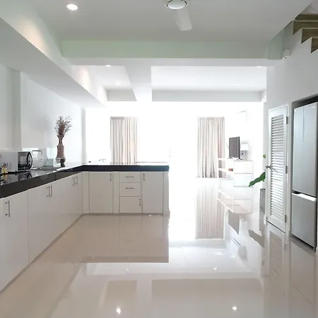 Villa Isara Khao Lak Exterior foto